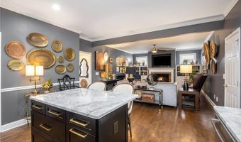 2105 Adams Overlook, Atlanta, GA 30318