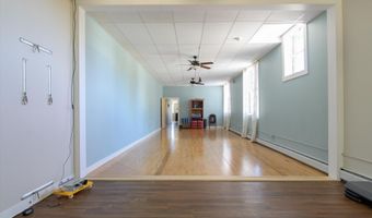 28 Spring Tree Rd, Brattleboro, VT 05301