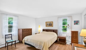 437 Lovely St, Avon, CT 06001