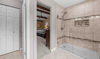 551 Lering Ct, Ballwin, MO 63011