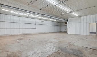 301 Old Dubuque Rd, Anamosa, IA 52205