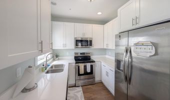 361 AHERN St 15, Atlantic Beach, FL 32233
