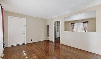 165 Hilton Ave NW, Albuquerque, NM 87107