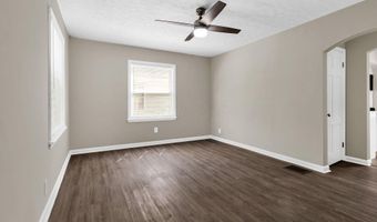1059 Lawrence Dr, Columbus, OH 43207