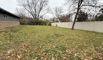 1409 S McCoy St, Aberdeen, SD 57401