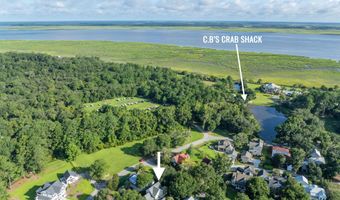 4 Waterbird Dr, Beaufort, SC 29907