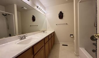 1055 Shadow Ln, Fernley, NV 89408