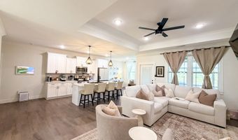 637 Berry Rd, Boiling Springs, SC 29316