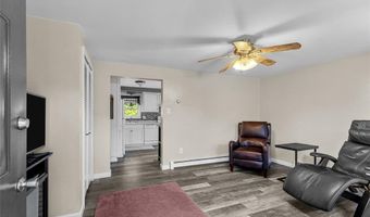 55 Homer St B, Newport, RI 02840
