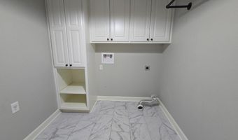3215 Shelby Dr, Benton, AR 72015