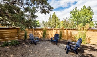 742 SE Sun Ln, Bend, OR 97702