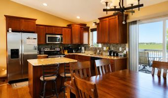 2112 S Lawson St, Aberdeen, SD 57401