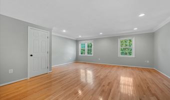 10276 ARIZONA Cir 61, Bethesda, MD 20817