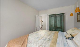 141 Coggeshall Ave, Newport, RI 02840