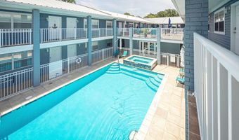 1282 Beach Blvd 207, Biloxi, MS 39530
