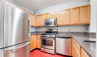 7111 WOODMONT Ave 608, Bethesda, MD 20815