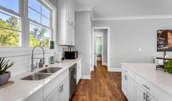 4063 Blue Jay St, Bay St. Louis, MS 39520