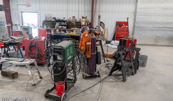 40 Big Timber Loop Rd, Big Timber, MT 59011