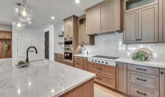 333 Hwy 71 3D, Arnolds Park, IA 51331