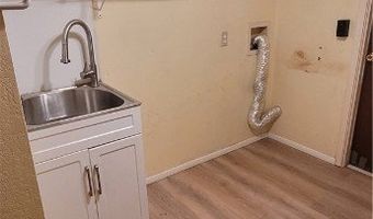 1101 Jefferson, Alice, TX 78332