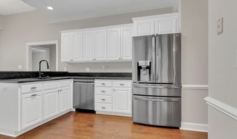 127 CHARLIE Ln, Albany, GA 31707