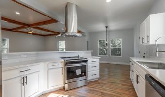 5 McGee St, Belton, SC 29627