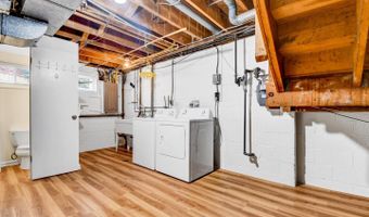10228 FARNHAM Dr, Bethesda, MD 20814