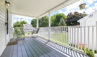 20 Laurel St, Danbury, CT 06810