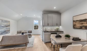 629 N LINCOLN St N, Arlington, VA 22201