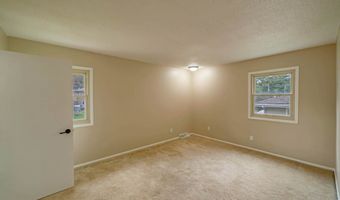 210 11th Ave SW, Altoona, IA 50009