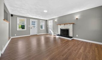 140 Promenade St, Barrington, RI 02806