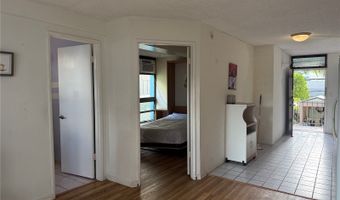 424 Walina St 35, Honolulu, HI 96815