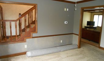 6712 Forrest Commons Blvd, Indianapolis, IN 46227