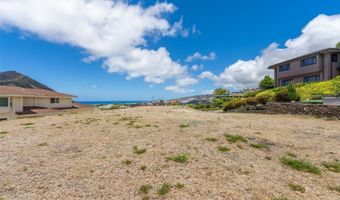 132 Hoolako Pl, Honolulu, HI 96825
