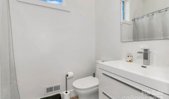 215 E Oakview Rd, Asheville, NC 28806