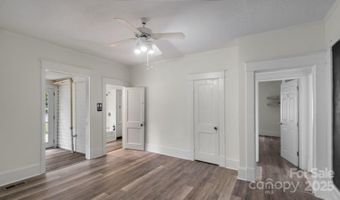 10729 N Main St, Archdale, NC 27263