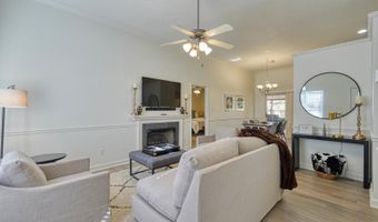 921 Hollyhock Ct, Boiling Springs, SC 29316