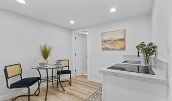 889 Akumu St, Kailua, HI 96734