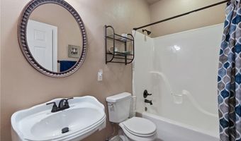 18 Yarmouth Dr, Bella Vista, AR 72715