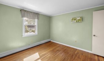 93 Kenwood St, Berlin, CT 06037