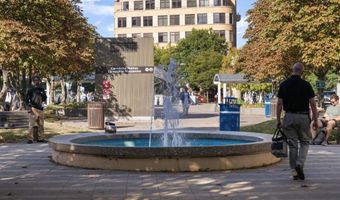 1021 N GARFIELD St 323, Arlington, VA 22201