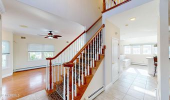 11 Drake Dr, Bayville, NJ 08721