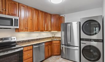1600 N OAK St 524, Arlington, VA 22209