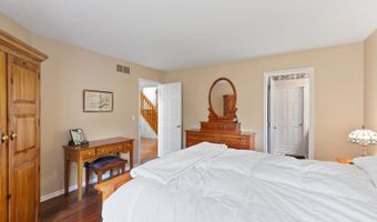 830 Richlyn Dr, Adrian, MI 49221