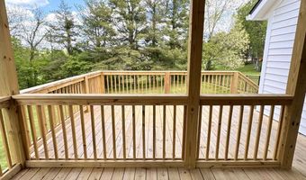 8047 Lavelle Rd, Athens, OH 45701