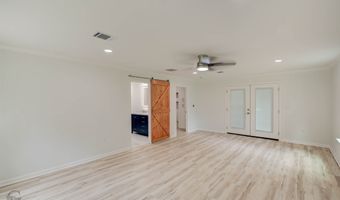 2130 Twin Lake Dr, Benton, LA 71006