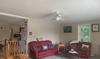 48 13th St, Bangor, ME 04401