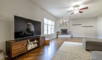 1801 N Dover Ct, Arlington Heights, IL 60004