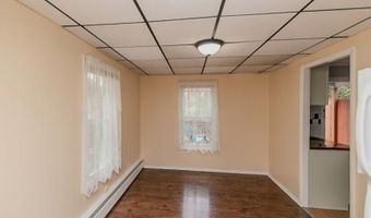 376 E Blackwell St, Andover, NJ 07801