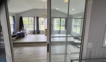 15 Mango St, Andrews, SC 29510